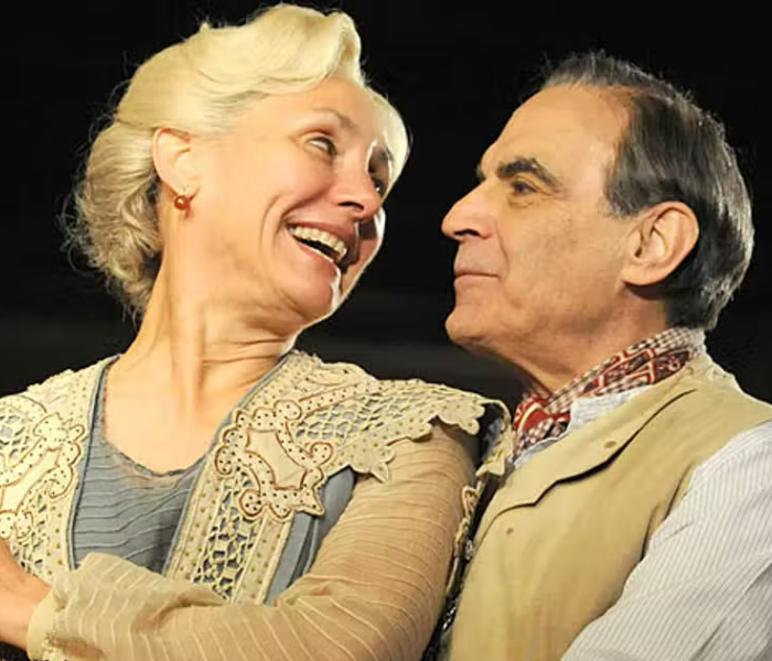 Long Days Journey Laurie Metcalf 700